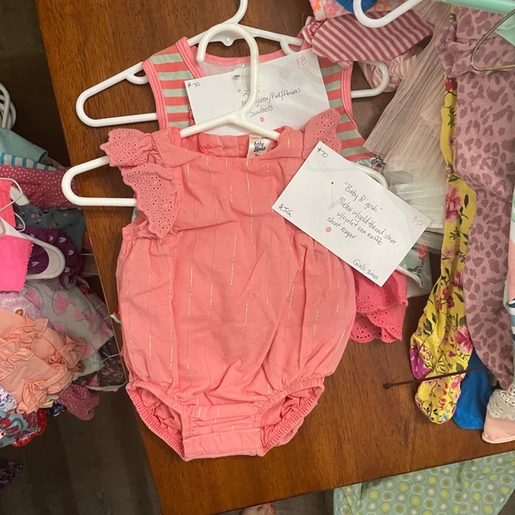 0-3 & 3-6 summer wear - Picture 2 of 10